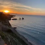 Praiola *